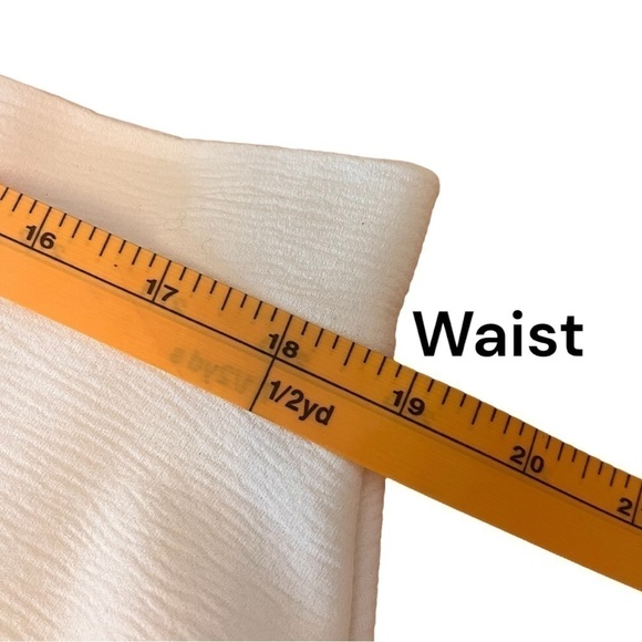 H&M Calf-Length Cream Crinkle Circle Skirt - Picture 6 of 10